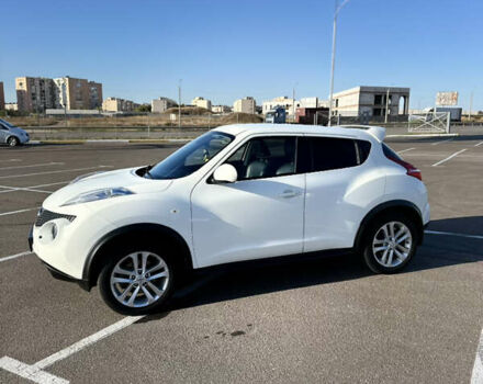 Белый Ниссан Жук, объемом двигателя 1.62 л и пробегом 127 тыс. км за 10500 $, фото 4 на Automoto.ua