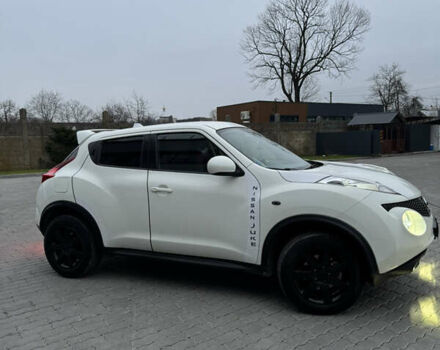 Белый Ниссан Жук, объемом двигателя 1.5 л и пробегом 195 тыс. км за 9500 $, фото 11 на Automoto.ua