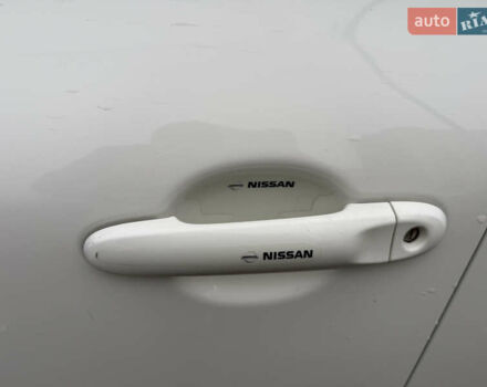 Белый Ниссан Жук, объемом двигателя 1.6 л и пробегом 106 тыс. км за 10400 $, фото 8 на Automoto.ua