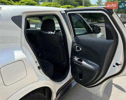 Белый Ниссан Жук, объемом двигателя 1.62 л и пробегом 183 тыс. км за 10200 $, фото 19 на Automoto.ua