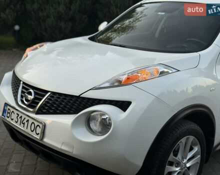 Белый Ниссан Жук, объемом двигателя 1.6 л и пробегом 137 тыс. км за 9600 $, фото 15 на Automoto.ua