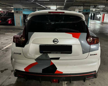 Белый Ниссан Жук, объемом двигателя 1.6 л и пробегом 126 тыс. км за 8000 $, фото 2 на Automoto.ua