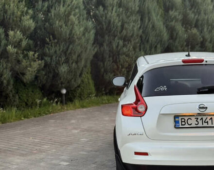 Белый Ниссан Жук, объемом двигателя 1.6 л и пробегом 137 тыс. км за 9600 $, фото 11 на Automoto.ua