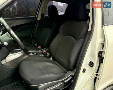 Белый Ниссан Жук, объемом двигателя 1.6 л и пробегом 175 тыс. км за 9500 $, фото 20 на Automoto.ua