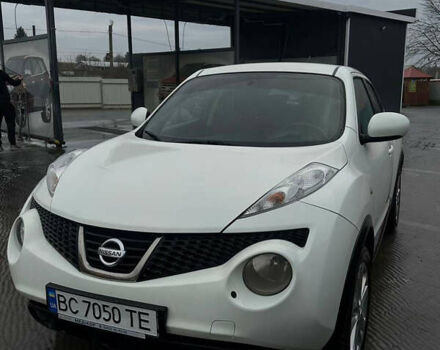 Белый Ниссан Жук, объемом двигателя 1.6 л и пробегом 136 тыс. км за 10500 $, фото 5 на Automoto.ua