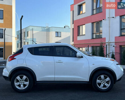 Белый Ниссан Жук, объемом двигателя 1.6 л и пробегом 233 тыс. км за 7300 $, фото 10 на Automoto.ua