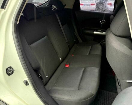 Белый Ниссан Жук, объемом двигателя 1.6 л и пробегом 175 тыс. км за 9500 $, фото 11 на Automoto.ua