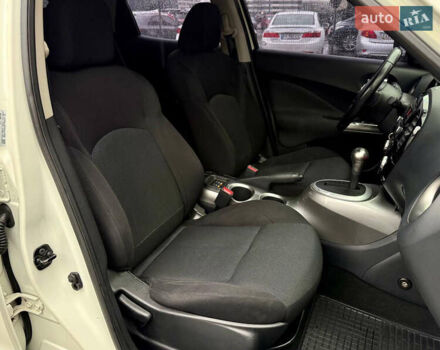 Белый Ниссан Жук, объемом двигателя 1.6 л и пробегом 175 тыс. км за 9500 $, фото 27 на Automoto.ua
