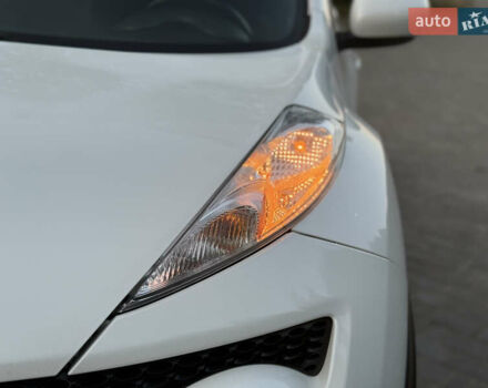 Белый Ниссан Жук, объемом двигателя 1.6 л и пробегом 137 тыс. км за 9600 $, фото 14 на Automoto.ua