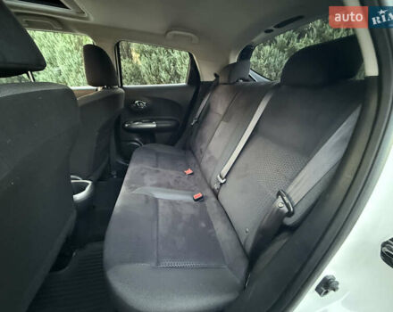 Белый Ниссан Жук, объемом двигателя 1.6 л и пробегом 137 тыс. км за 9600 $, фото 33 на Automoto.ua