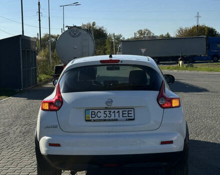 Белый Ниссан Жук, объемом двигателя 1.6 л и пробегом 190 тыс. км за 8500 $, фото 9 на Automoto.ua