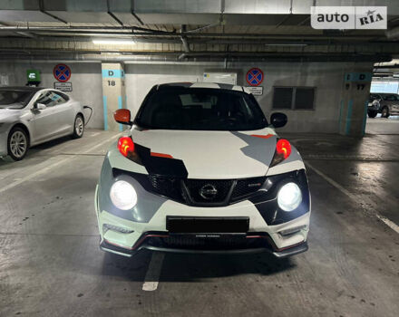 Белый Ниссан Жук, объемом двигателя 1.6 л и пробегом 126 тыс. км за 8000 $, фото 13 на Automoto.ua