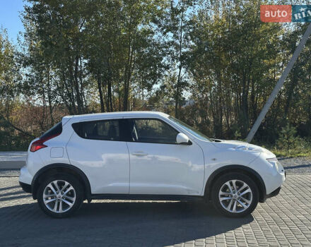 Белый Ниссан Жук, объемом двигателя 1.6 л и пробегом 190 тыс. км за 8500 $, фото 7 на Automoto.ua