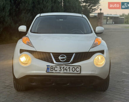 Белый Ниссан Жук, объемом двигателя 1.6 л и пробегом 137 тыс. км за 9600 $, фото 1 на Automoto.ua