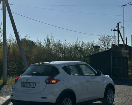 Белый Ниссан Жук, объемом двигателя 1.6 л и пробегом 190 тыс. км за 8500 $, фото 8 на Automoto.ua