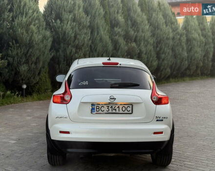 Белый Ниссан Жук, объемом двигателя 1.6 л и пробегом 137 тыс. км за 9600 $, фото 12 на Automoto.ua