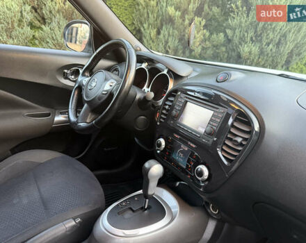 Белый Ниссан Жук, объемом двигателя 1.6 л и пробегом 137 тыс. км за 9600 $, фото 48 на Automoto.ua