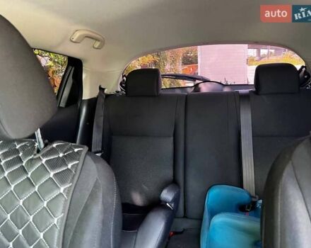 Белый Ниссан Жук, объемом двигателя 1.6 л и пробегом 170 тыс. км за 11000 $, фото 6 на Automoto.ua