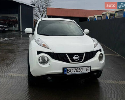 Белый Ниссан Жук, объемом двигателя 1.6 л и пробегом 136 тыс. км за 10500 $, фото 1 на Automoto.ua
