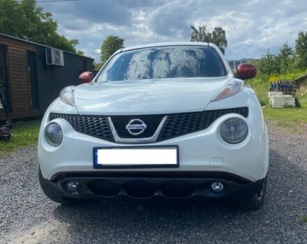 Белый Ниссан Жук, объемом двигателя 1.6 л и пробегом 150 тыс. км за 10900 $, фото 12 на Automoto.ua