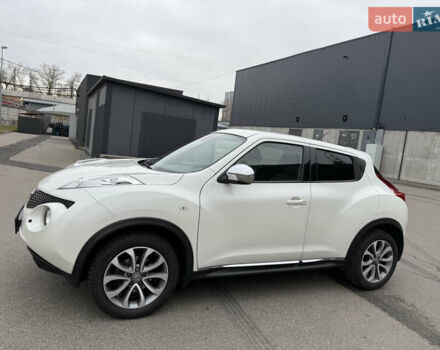 Белый Ниссан Жук, объемом двигателя 1.6 л и пробегом 64 тыс. км за 12700 $, фото 2 на Automoto.ua