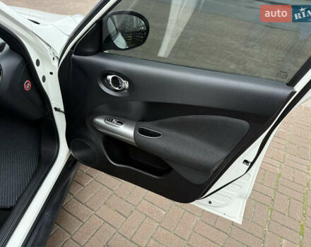 Белый Ниссан Жук, объемом двигателя 1.6 л и пробегом 106 тыс. км за 10400 $, фото 24 на Automoto.ua