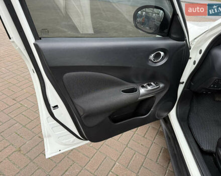 Белый Ниссан Жук, объемом двигателя 1.6 л и пробегом 106 тыс. км за 10400 $, фото 25 на Automoto.ua