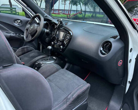 Белый Ниссан Жук, объемом двигателя 1.6 л и пробегом 126 тыс. км за 8000 $, фото 11 на Automoto.ua