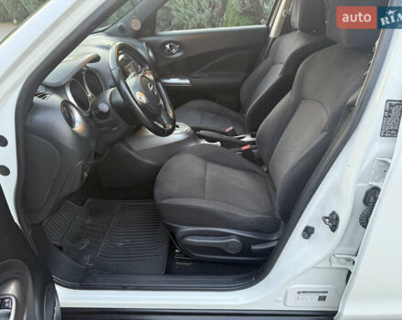 Белый Ниссан Жук, объемом двигателя 1.6 л и пробегом 137 тыс. км за 9600 $, фото 21 на Automoto.ua