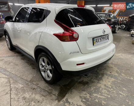 Белый Ниссан Жук, объемом двигателя 1.6 л и пробегом 133 тыс. км за 9800 $, фото 3 на Automoto.ua