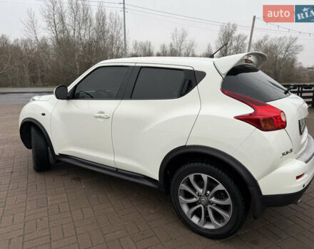 Белый Ниссан Жук, объемом двигателя 1.6 л и пробегом 106 тыс. км за 10400 $, фото 7 на Automoto.ua