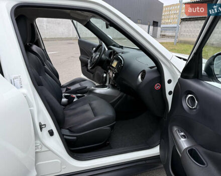 Белый Ниссан Жук, объемом двигателя 1.6 л и пробегом 64 тыс. км за 12700 $, фото 15 на Automoto.ua