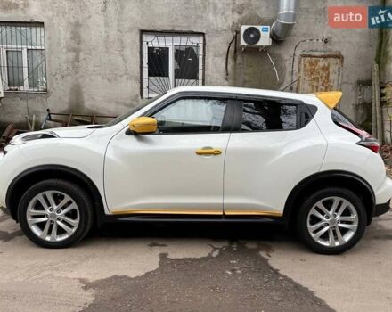 Белый Ниссан Жук, объемом двигателя 1.6 л и пробегом 106 тыс. км за 10700 $, фото 6 на Automoto.ua