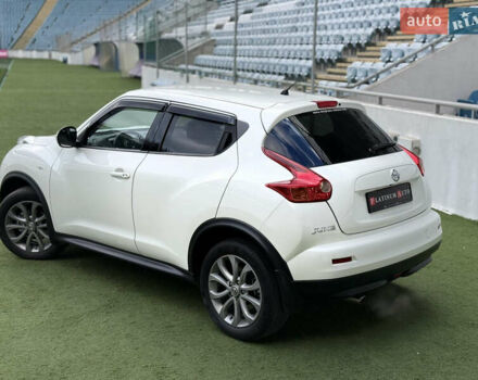 Белый Ниссан Жук, объемом двигателя 1.6 л и пробегом 55 тыс. км за 13300 $, фото 8 на Automoto.ua