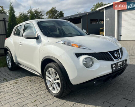 Белый Ниссан Жук, объемом двигателя 1.6 л и пробегом 123 тыс. км за 9390 $, фото 4 на Automoto.ua