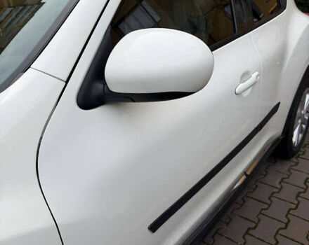 Белый Ниссан Жук, объемом двигателя 1.6 л и пробегом 130 тыс. км за 11600 $, фото 12 на Automoto.ua