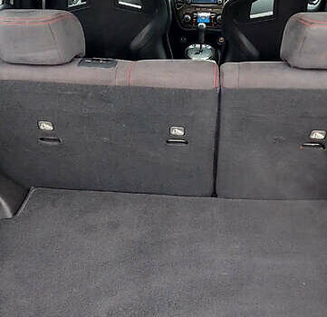 Белый Ниссан Жук, объемом двигателя 1.62 л и пробегом 180 тыс. км за 12500 $, фото 7 на Automoto.ua