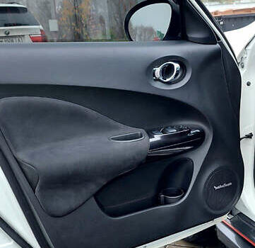 Белый Ниссан Жук, объемом двигателя 1.62 л и пробегом 180 тыс. км за 12500 $, фото 14 на Automoto.ua