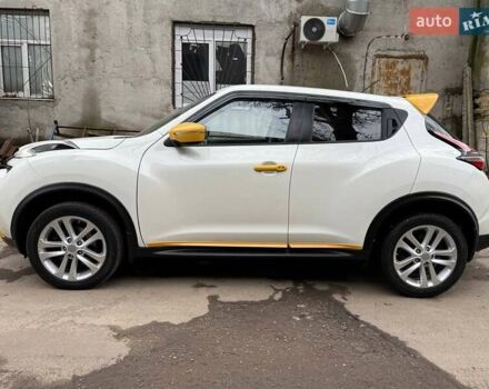 Белый Ниссан Жук, объемом двигателя 1.6 л и пробегом 106 тыс. км за 10700 $, фото 14 на Automoto.ua