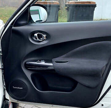 Белый Ниссан Жук, объемом двигателя 1.62 л и пробегом 180 тыс. км за 10950 $, фото 8 на Automoto.ua