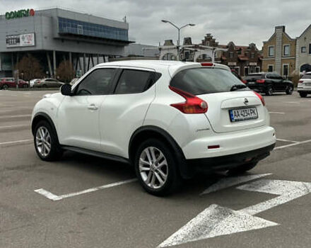 Белый Ниссан Жук, объемом двигателя 1.6 л и пробегом 123 тыс. км за 12000 $, фото 3 на Automoto.ua