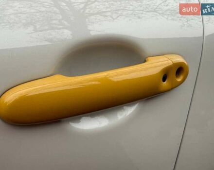 Белый Ниссан Жук, объемом двигателя 1.6 л и пробегом 106 тыс. км за 10700 $, фото 18 на Automoto.ua