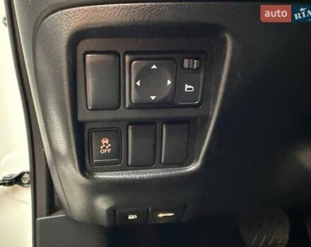 Белый Ниссан Жук, объемом двигателя 1.6 л и пробегом 106 тыс. км за 10700 $, фото 28 на Automoto.ua