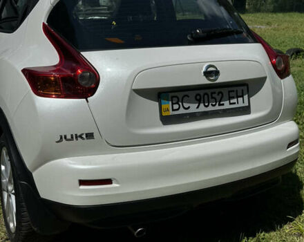 Білий Ніссан Жук, об'ємом двигуна 1.6 л та пробігом 88 тис. км за 12000 $, фото 3 на Automoto.ua