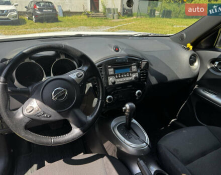 Білий Ніссан Жук, об'ємом двигуна 1.6 л та пробігом 88 тис. км за 12000 $, фото 7 на Automoto.ua