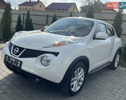 Белый Ниссан Жук, объемом двигателя 1.6 л и пробегом 123 тыс. км за 9390 $, фото 5 на Automoto.ua
