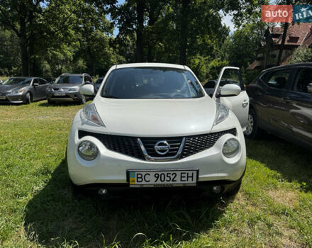 Білий Ніссан Жук, об'ємом двигуна 1.6 л та пробігом 88 тис. км за 12000 $, фото 4 на Automoto.ua