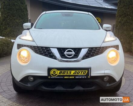 Белый Ниссан Жук, объемом двигателя 1.5 л и пробегом 172 тыс. км за 11500 $, фото 1 на Automoto.ua