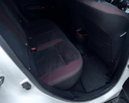 Білий Ніссан Жук, об'ємом двигуна 1.6 л та пробігом 118 тис. км за 7900 $, фото 12 на Automoto.ua