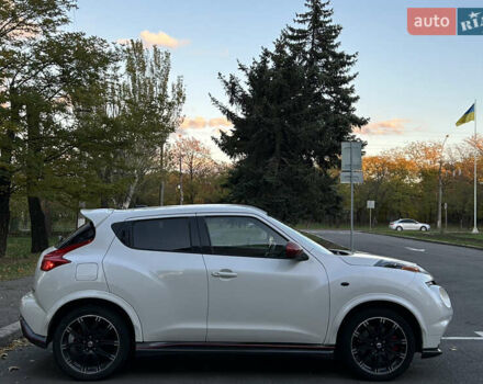 Белый Ниссан Жук, объемом двигателя 1.6 л и пробегом 113 тыс. км за 12699 $, фото 4 на Automoto.ua